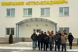 A foreign students delegation visits the plant